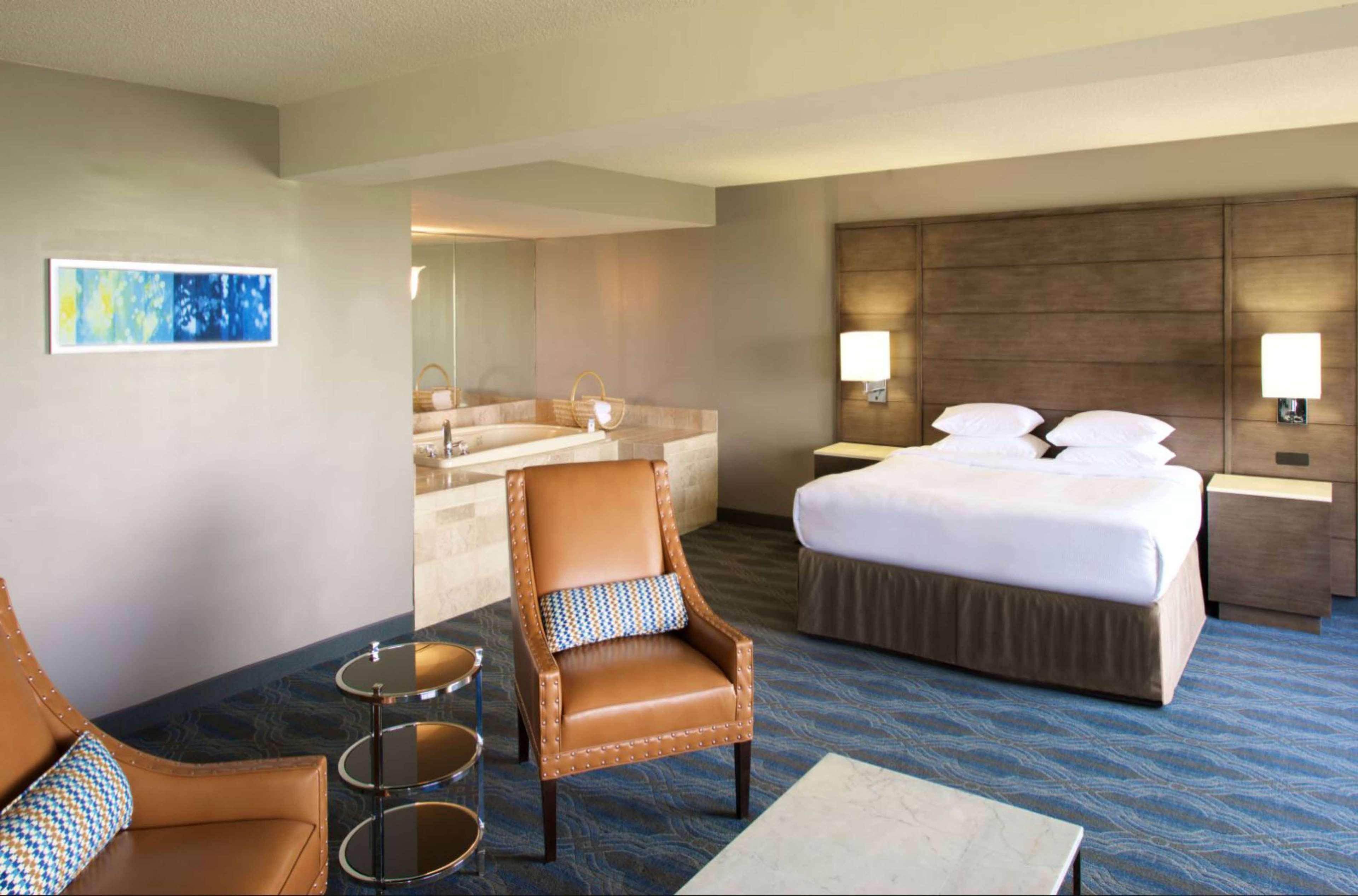 Doubletree By Hilton Bloomington Minneapolis South Екстериор снимка