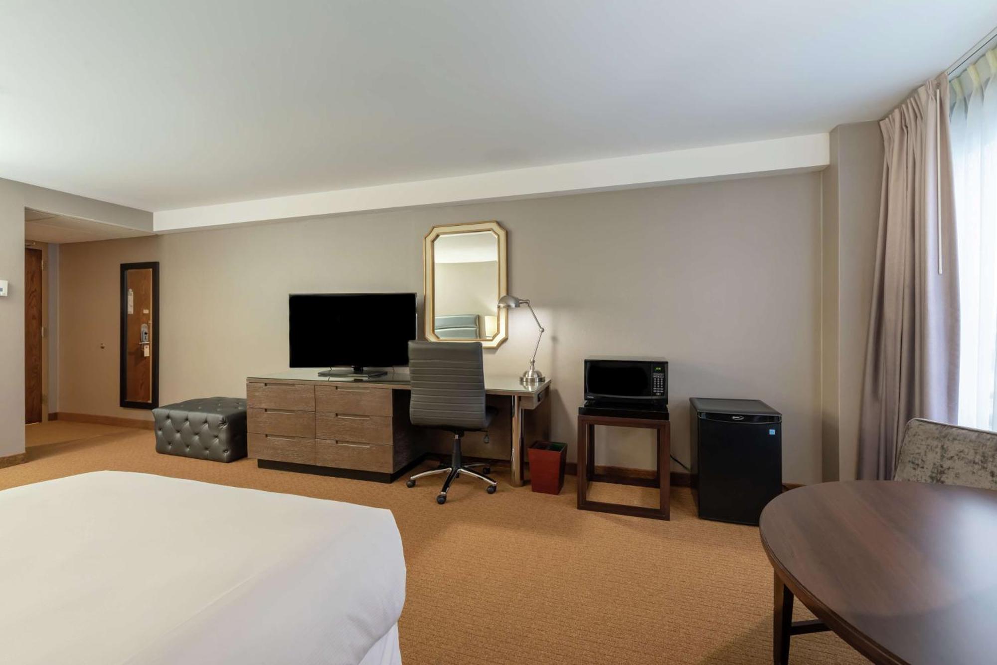 Doubletree By Hilton Bloomington Minneapolis South Екстериор снимка