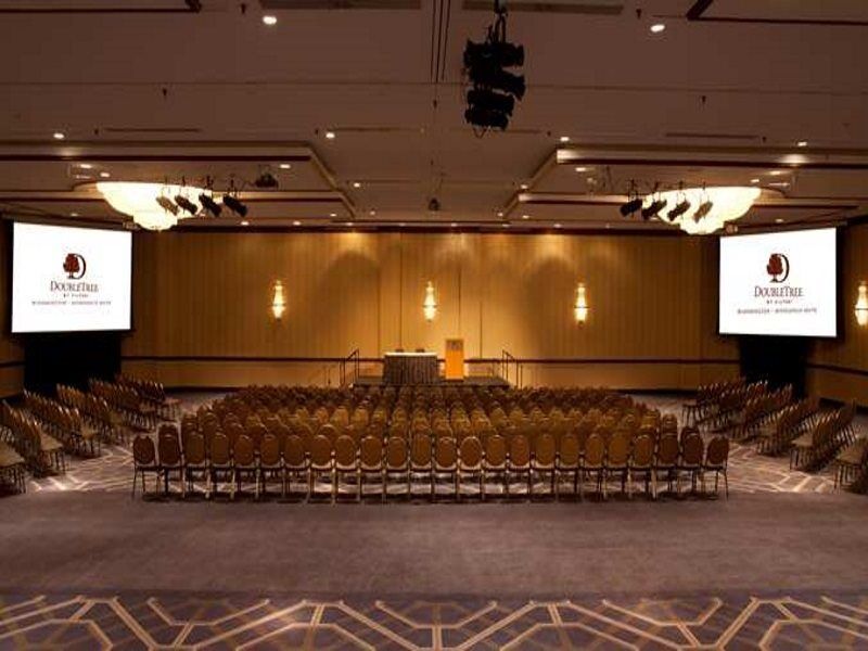 Doubletree By Hilton Bloomington Minneapolis South Екстериор снимка